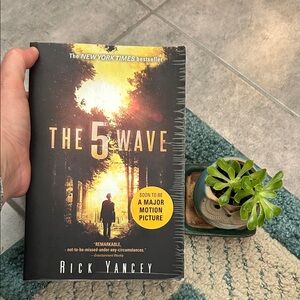The 5th Wave By Rick Yancey